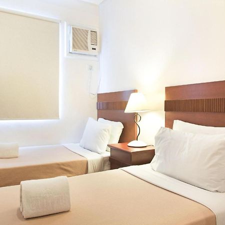 Townhouse Oak Avitel Hotel Near Osmena Highway, Pnr Pasay Station, Metro Manila Makati City Esterno foto