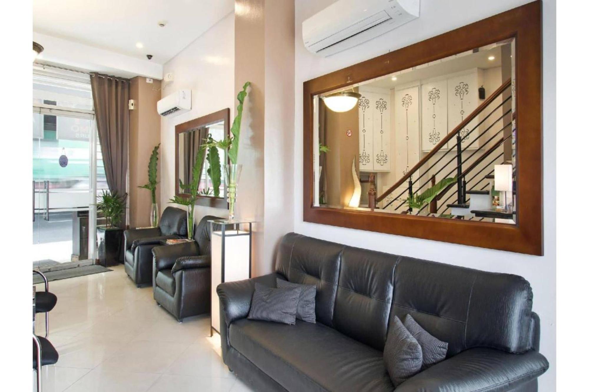 Townhouse Oak Avitel Hotel Near Osmena Highway, Pnr Pasay Station, Metro Manila Makati City Esterno foto